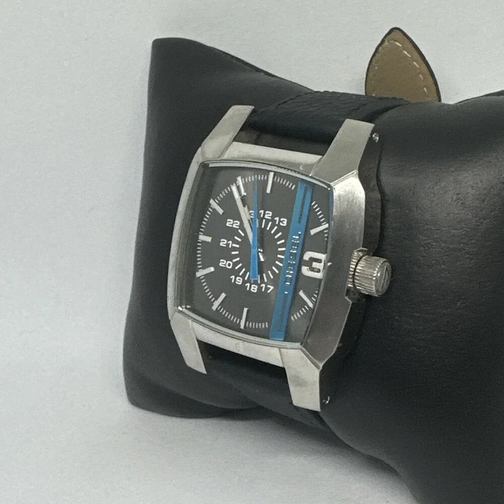 Diesel DZ1128 Men's Black Stainless Steel Analog Dial Quartz Wrist Watch HME671